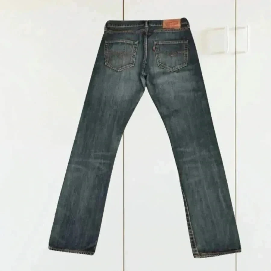 LEVIS 501 - corte reto - cintura alta - 100% algodão - azul escuro - muito bom estado – photo 10